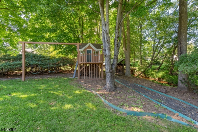111 Carriage Hill Way Property Photo 39