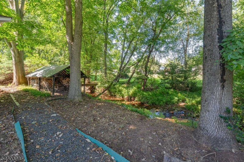 111 Carriage Hill Way Property Photo 40