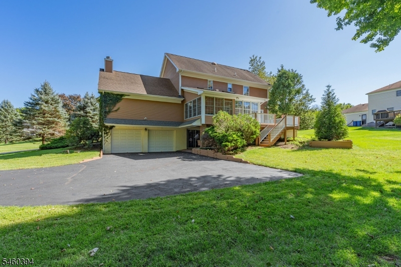 111 Carriage Hill Way Property Photo 41