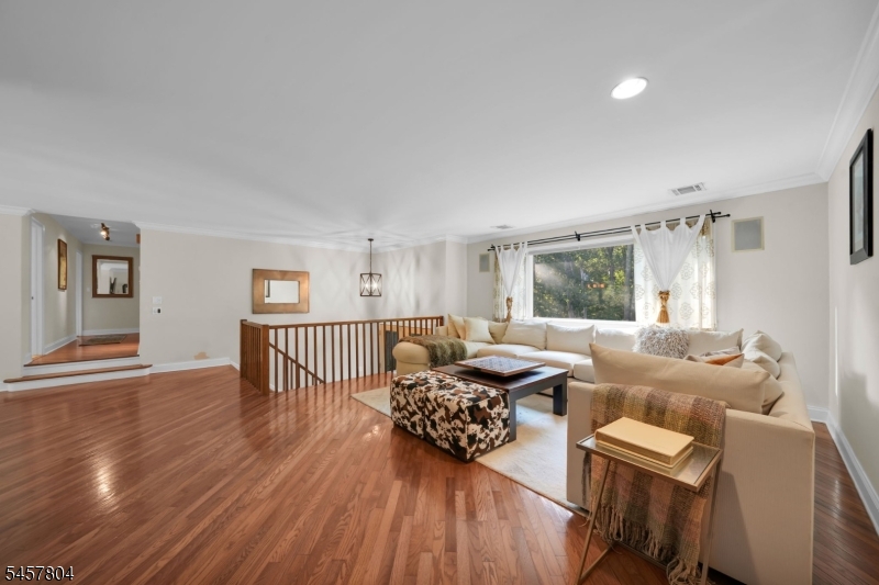 19 Pepper Rd Property Photo 2