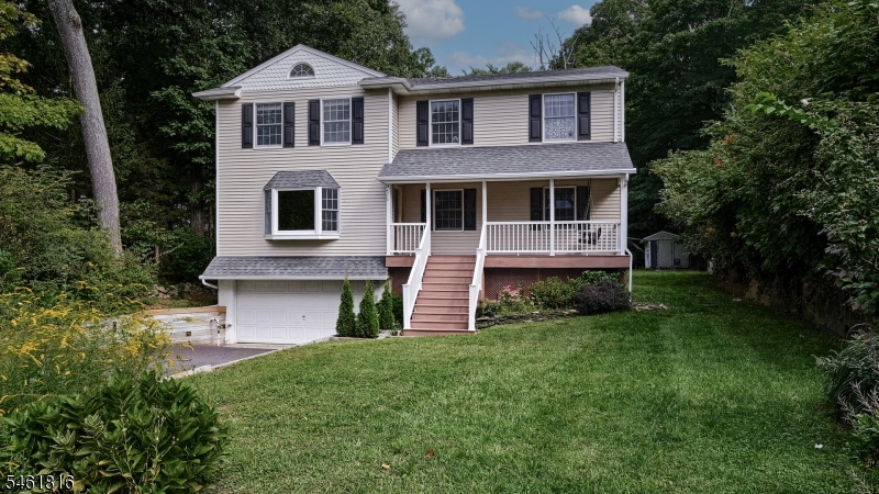 18 Maple Rd Property Photo 1