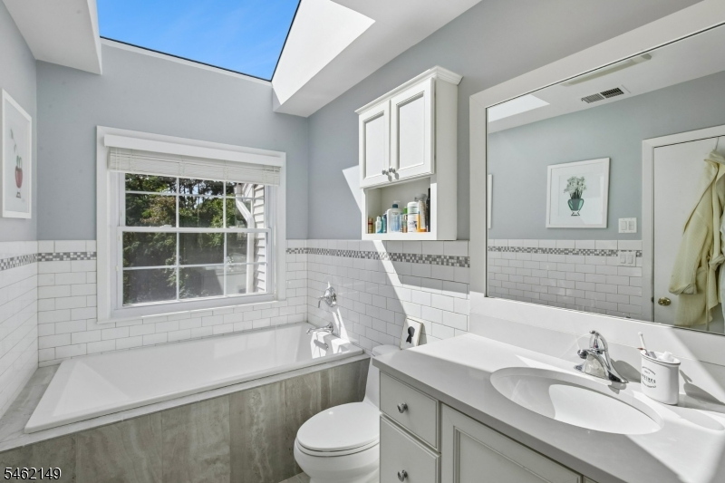 138 Leonardo Dr Property Photo 23