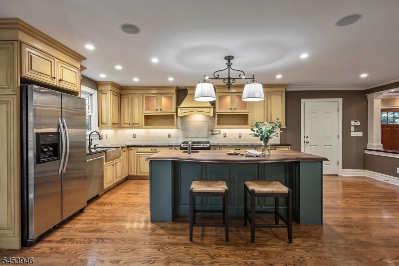3 Aster Ter Property Photo 12