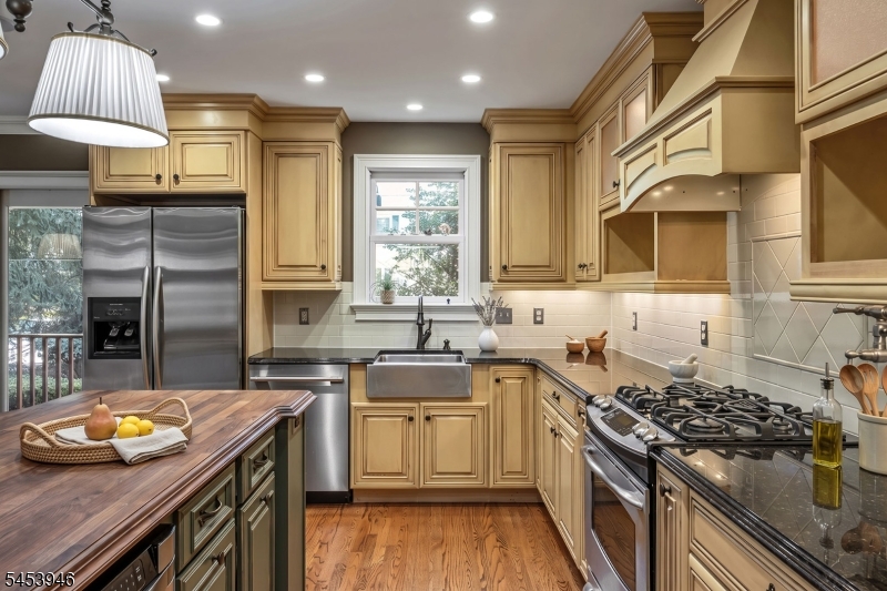 3 Aster Ter Property Photo 13