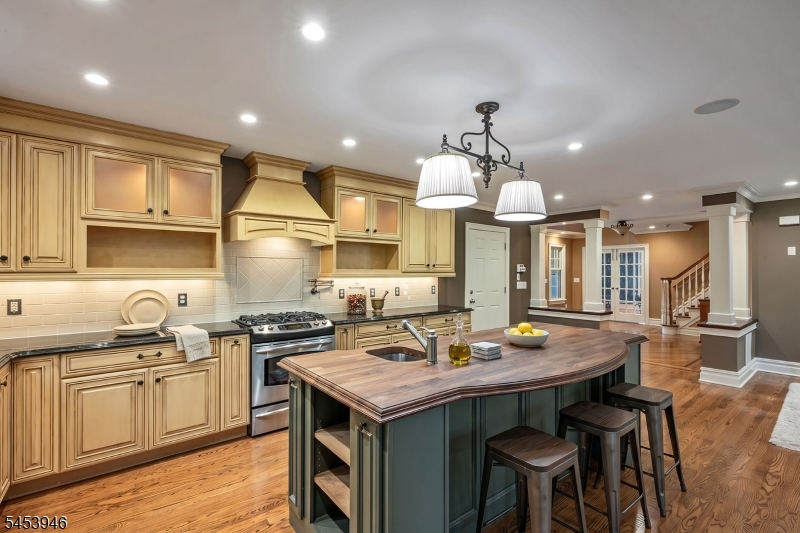 3 Aster Ter Property Photo 14