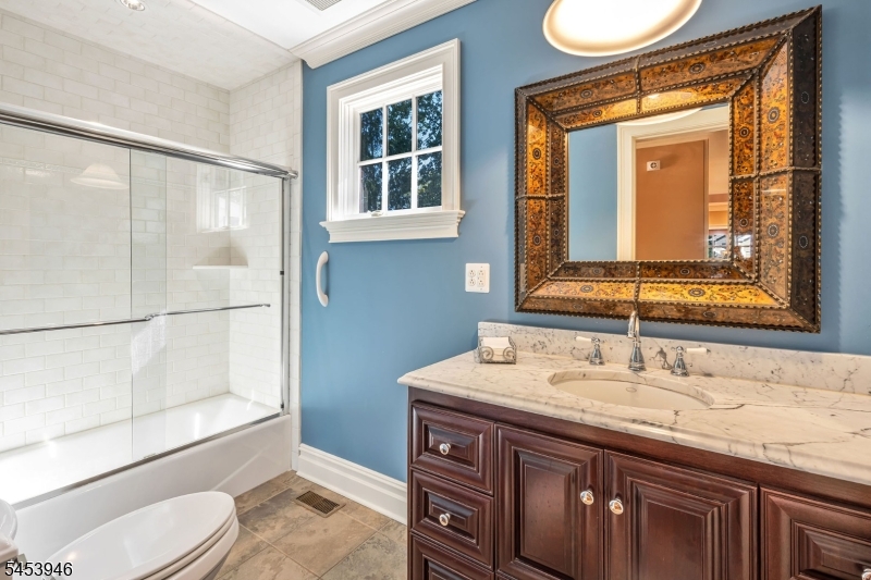 3 Aster Ter Property Photo 17