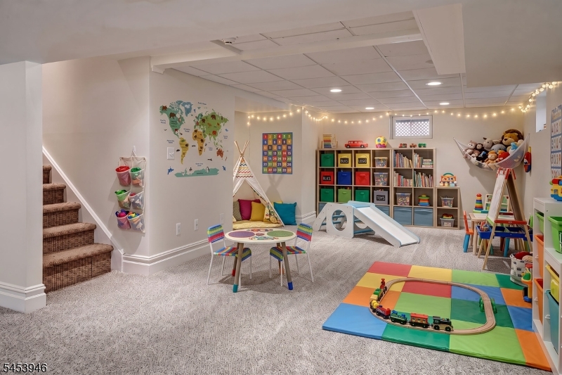3 Aster Ter Property Photo 28