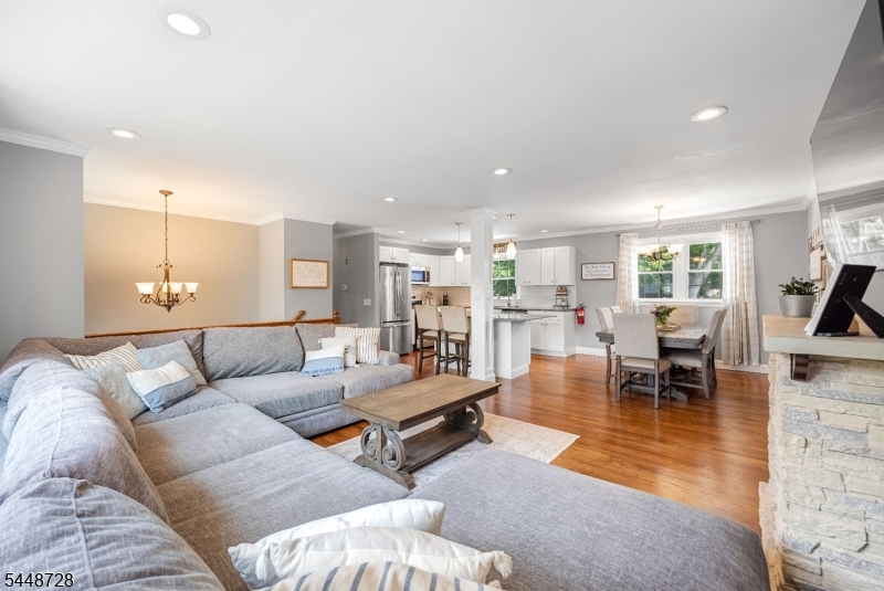 4 Huron Ave Property Photo 2