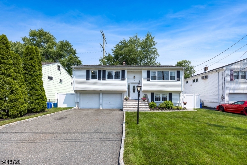 4 Huron Ave Property Photo 32