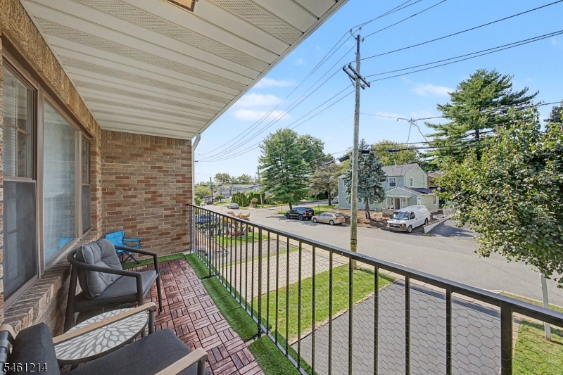61 Henry St Property Photo 40