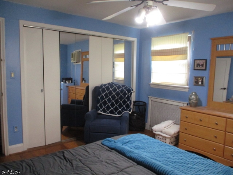 32 Newman Ave Property Photo 15