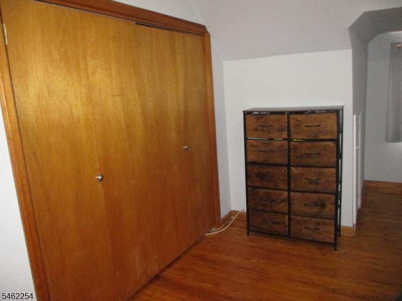32 Newman Ave Property Photo 18