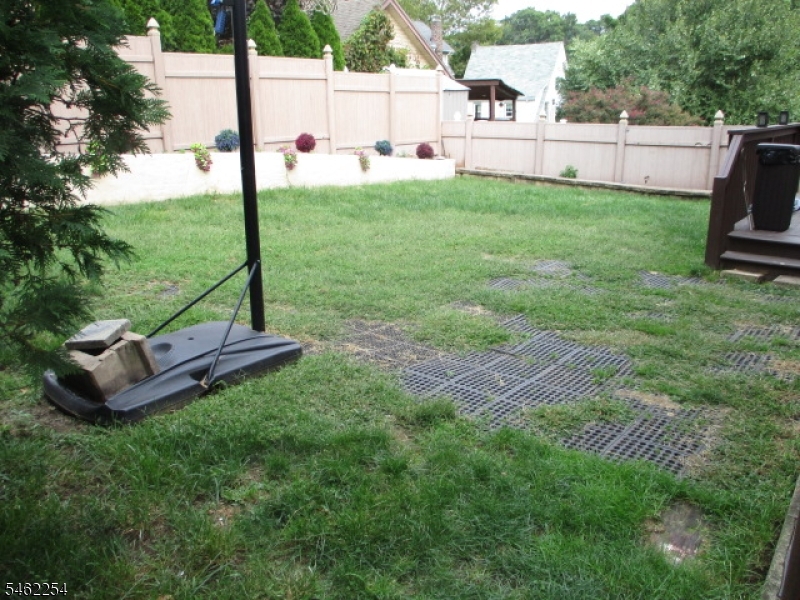 32 Newman Ave Property Photo 27