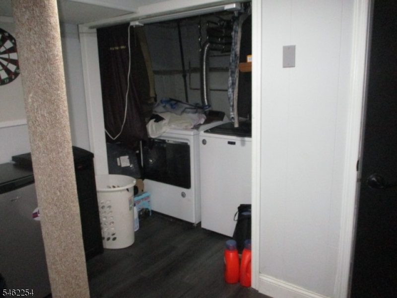 32 Newman Ave Property Photo 31
