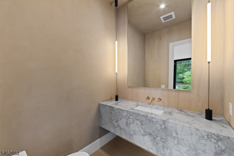 809 West Shore Drive Property Photo 29