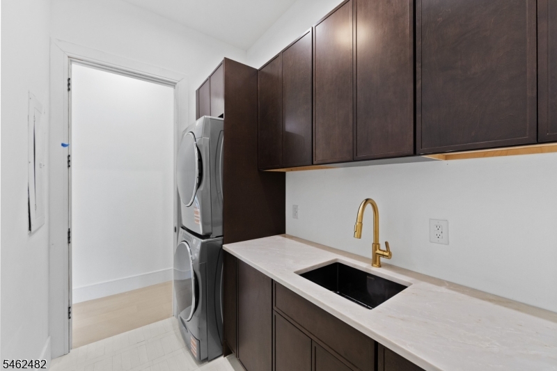 809 West Shore Drive Property Photo 41