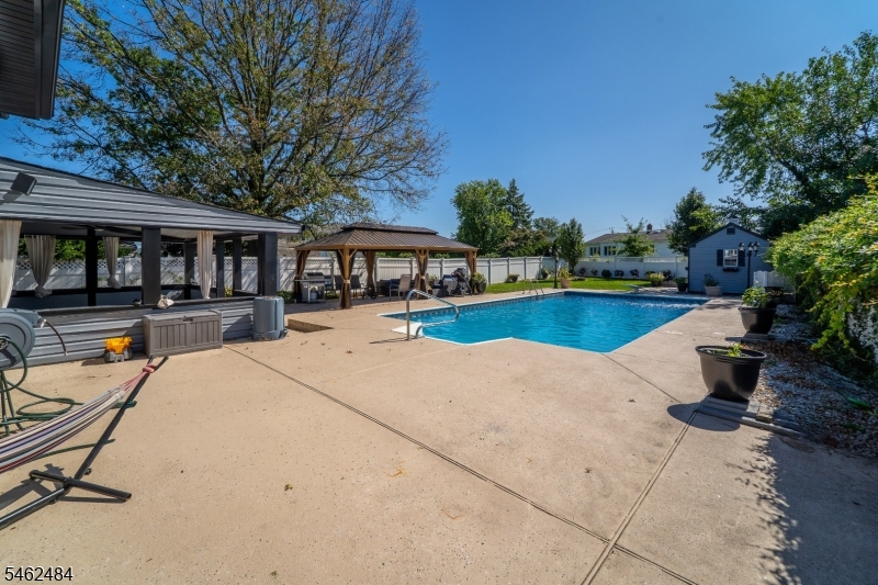 5 Sumutka Ct Property Photo 5