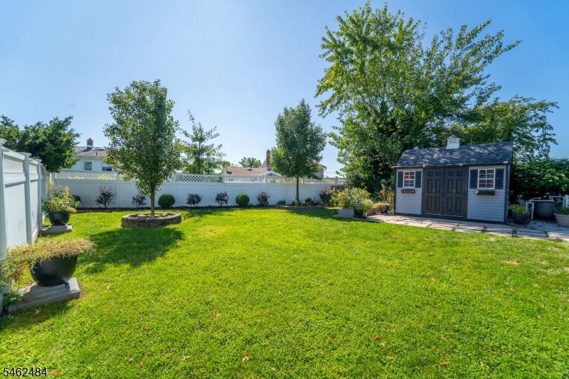 5 Sumutka Ct Property Photo 7