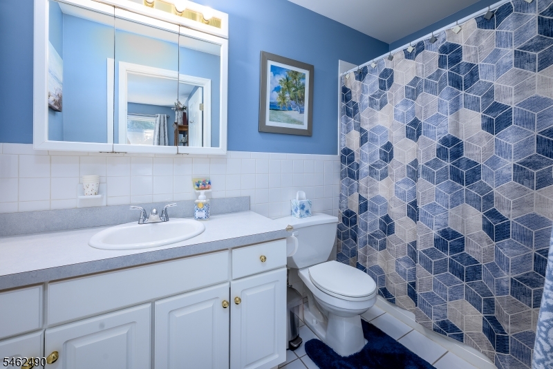34 2nd St Property Photo 18