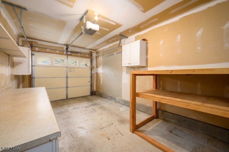 34 2nd St Property Photo 31