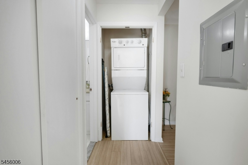 15 Kensington Rd F Property Photo 14