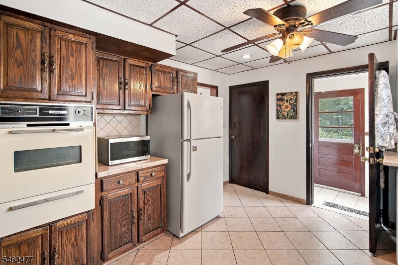 15 Boyle Pl Property Photo 10