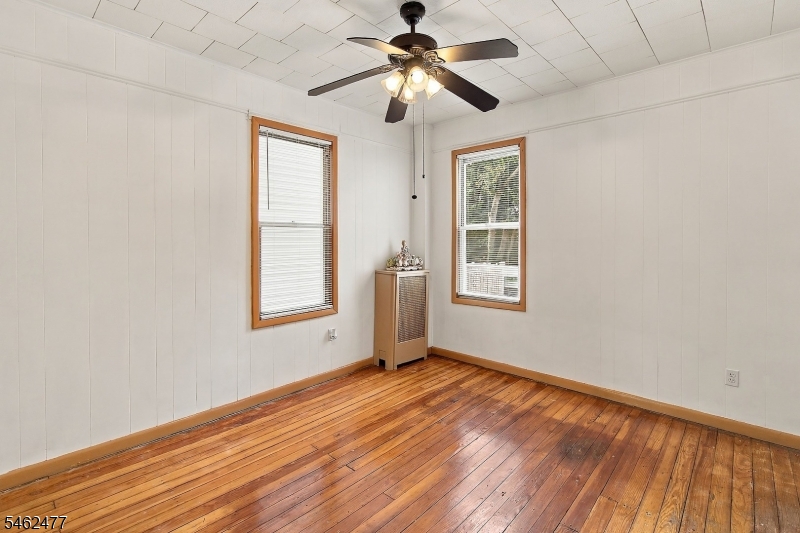 15 Boyle Pl Property Photo 11