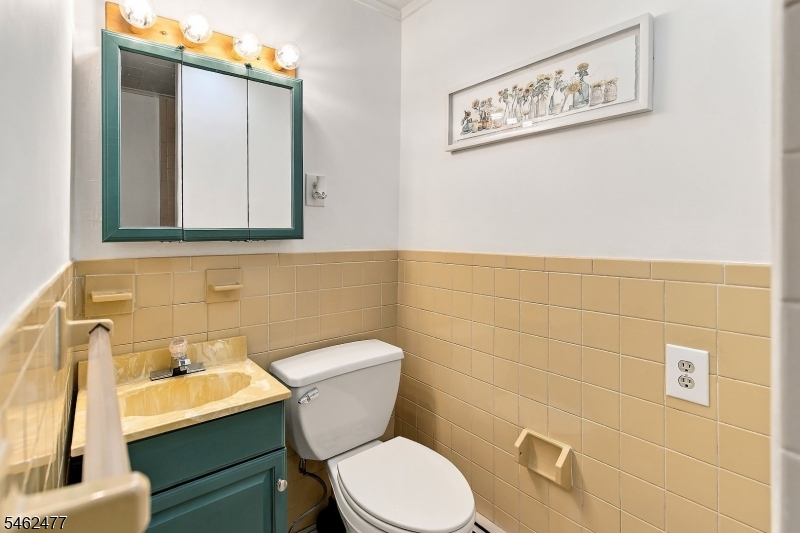 15 Boyle Pl Property Photo 14