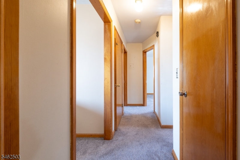 34 Cottage Pl Property Photo 16