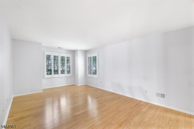 1403 Stoneridge Cir Property Photo 12