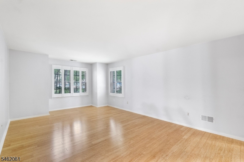 1403 Stoneridge Cir Property Photo 13