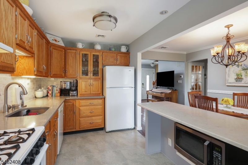 525 Princeton Rd Property Photo 11