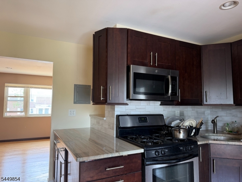 160 Evergreen Road 20b Property Photo 1