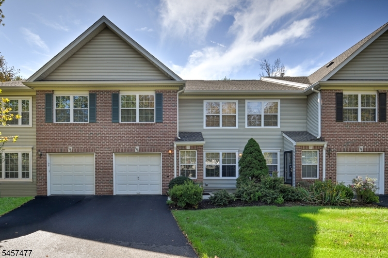 103 Cricket Hill Cir