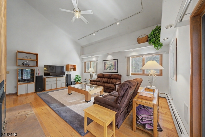 5 Allen Dr Property Photo 8