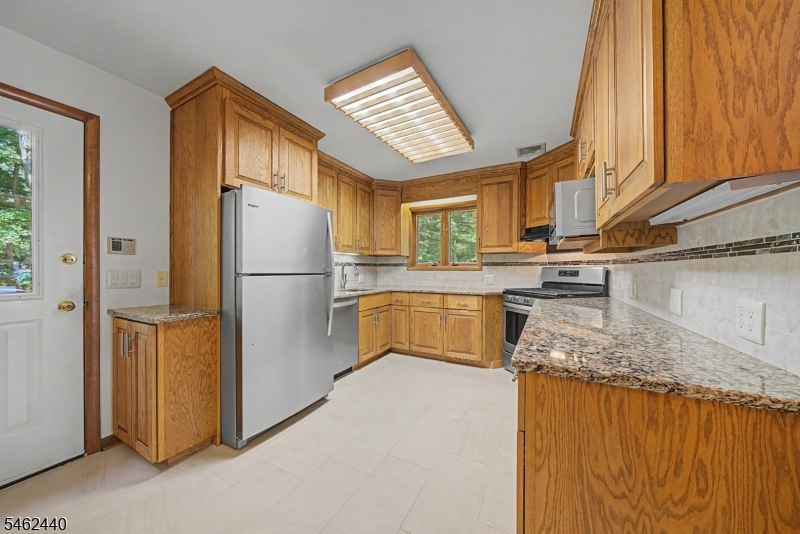 5 Allen Dr Property Photo 14