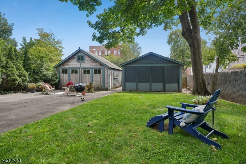46 Monroe Pl Property Photo 26