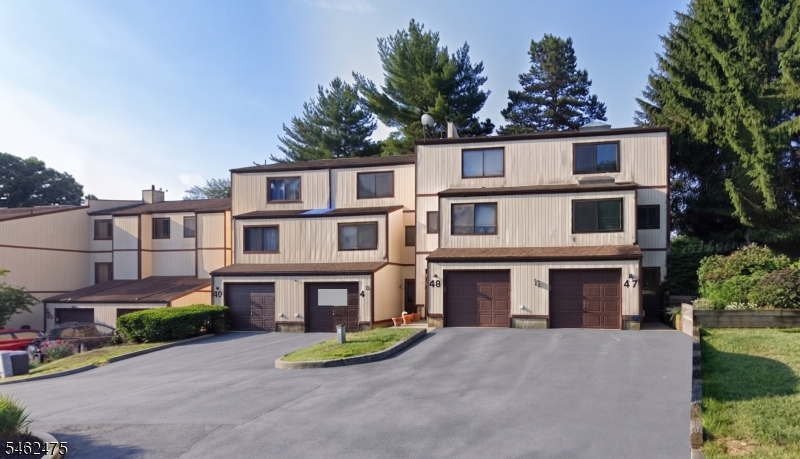 48 Ellen Heath Dr 48