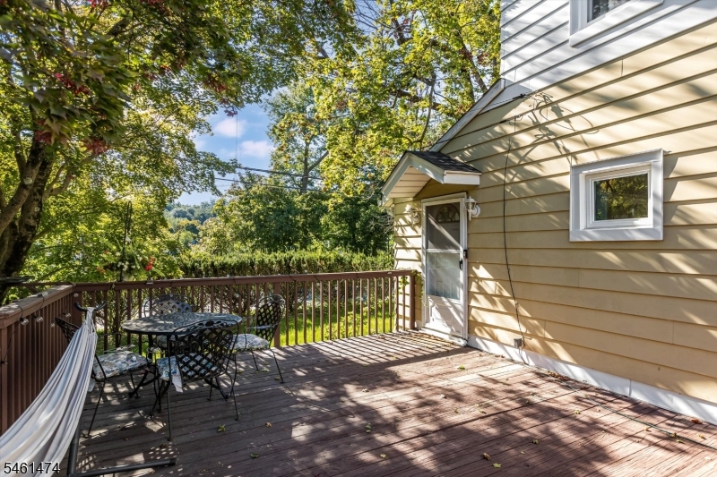 51 Ringwood Ave Property Photo 5