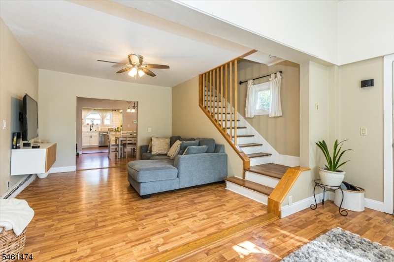 51 Ringwood Ave Property Photo 9