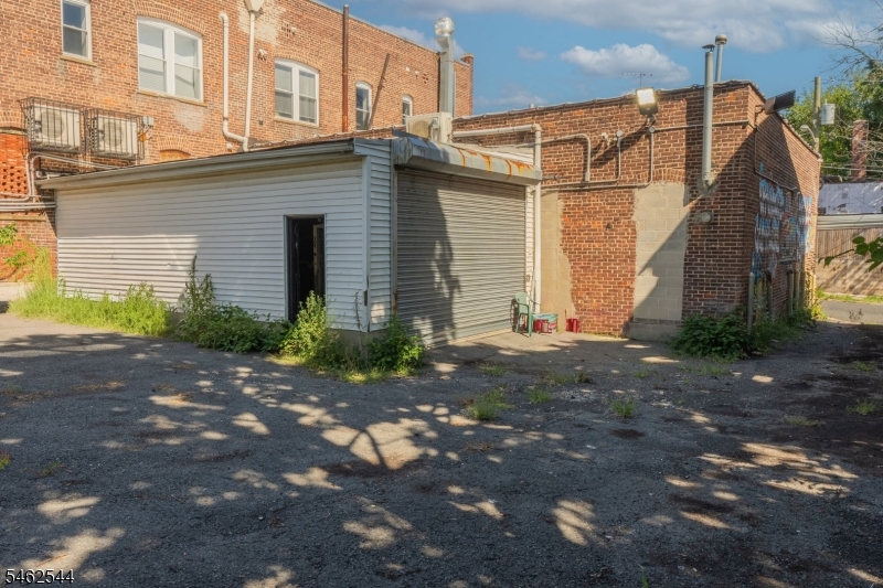 122 Myrtle Ave Property Photo 10