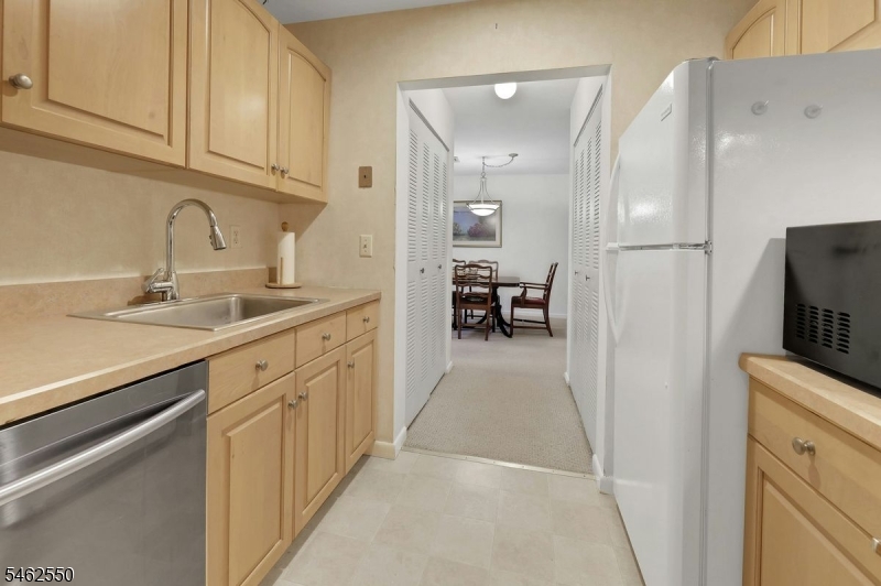 50 Rock Rd B10 Property Photo 15