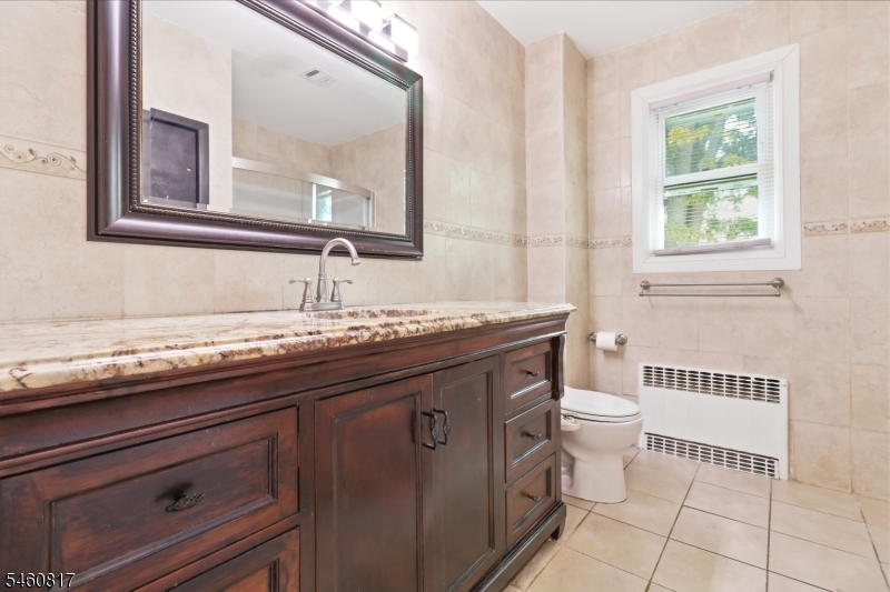 160 Bridge St Property Photo 13