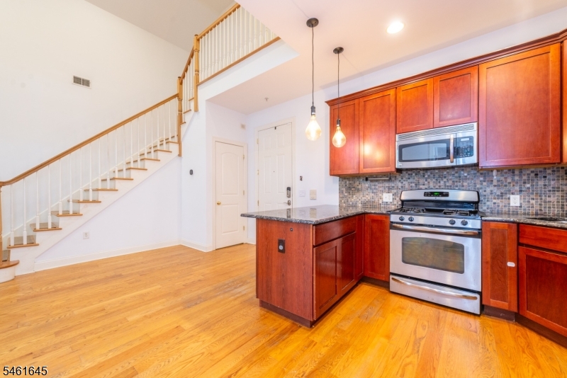 186 Walnut St 110 Property Photo 1