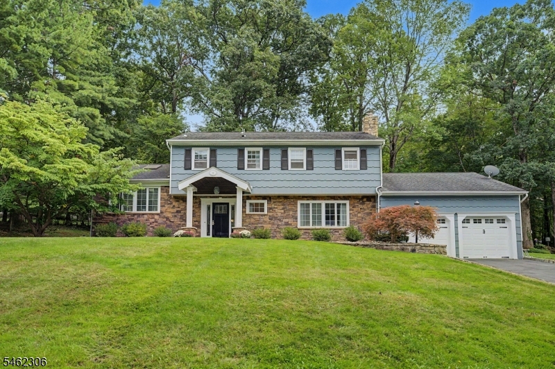 6 Peppermill Ct Property Photo 1