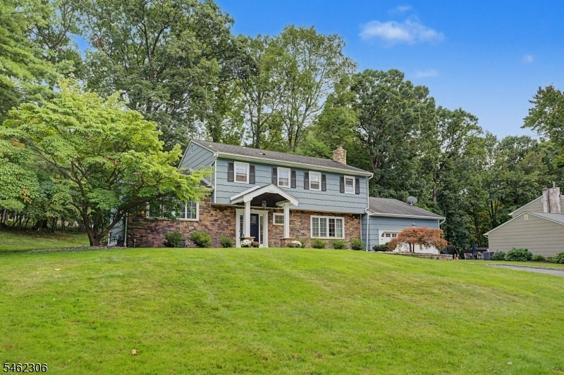 6 Peppermill Ct Property Photo 4