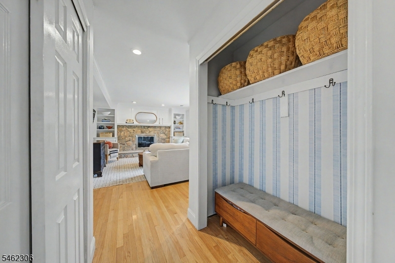 6 Peppermill Ct Property Photo 7