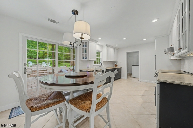 6 Peppermill Ct Property Photo 12