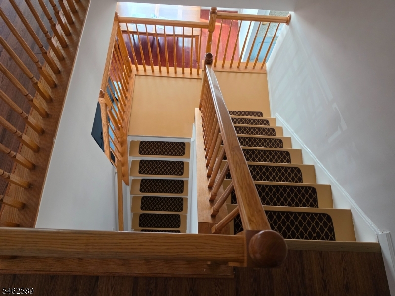 7 Caroline Foster Ct Property Photo 16