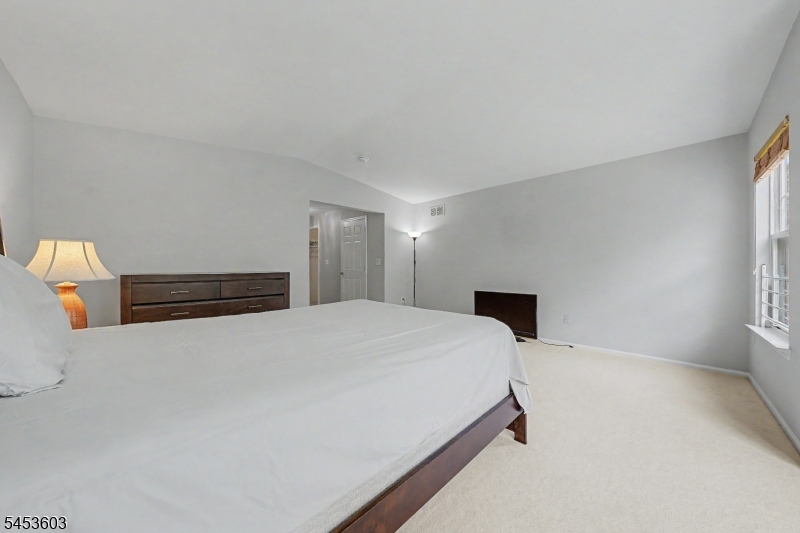 7 Caroline Foster Ct Property Photo 28